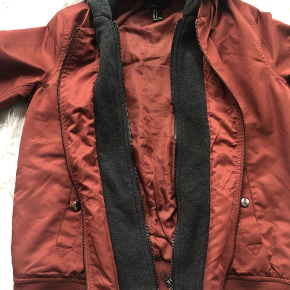 ⭐️Closet clear out⭐️ - Forever 21 unisex bomber jacket size S - Picture 7 of 9